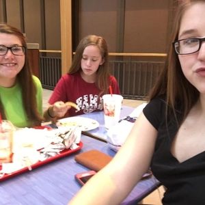 Meet your Posher, Karissa